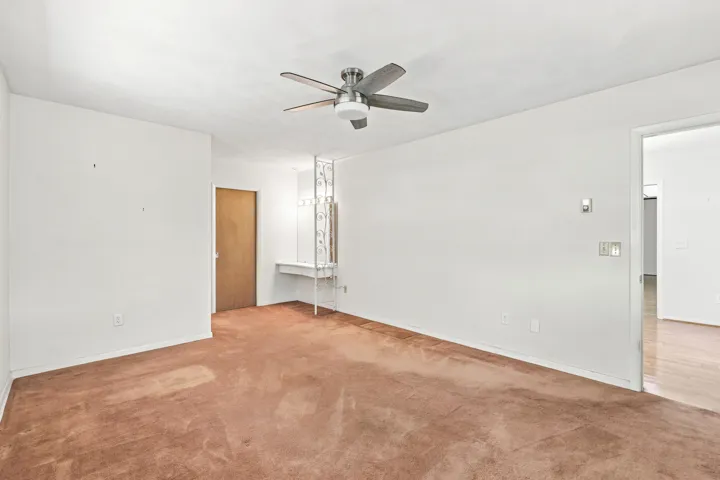 26_420_n_5th_st_lantana_003