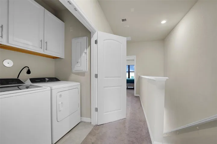 Full Size Washer / Dryer