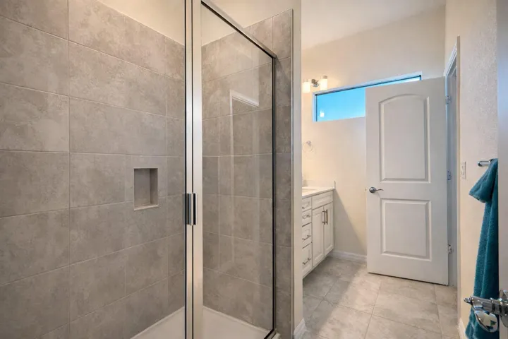 Master Bedroom Bath