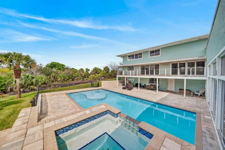 pool4.jpg-SMALL