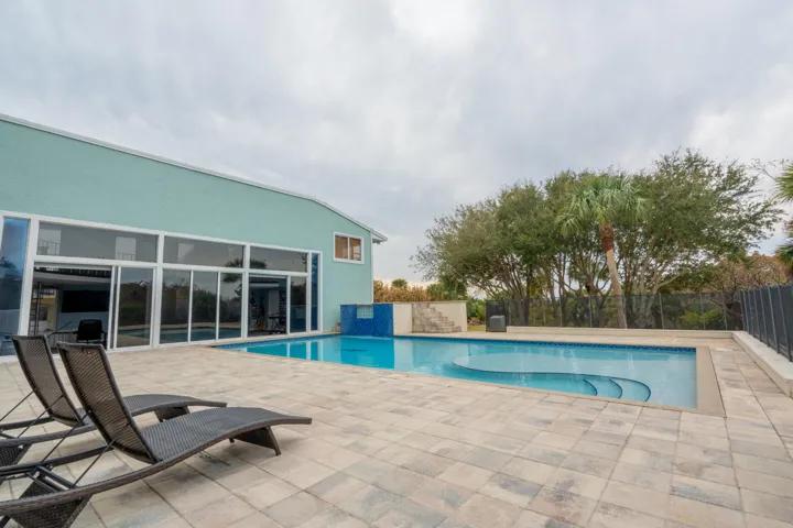 backyard1.jpg-SMALL