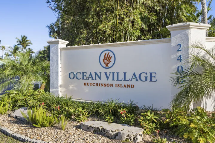 2400 S Ocean Dr 7636