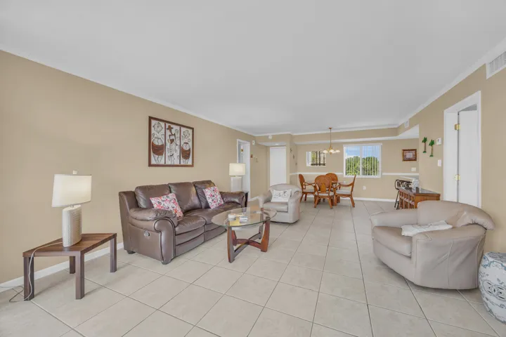 2400 S Ocean Dr 7636