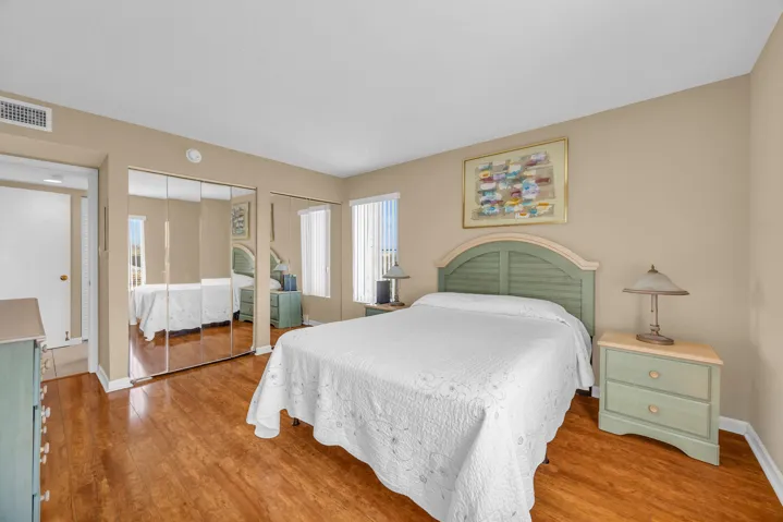 2400 S Ocean Dr 7636