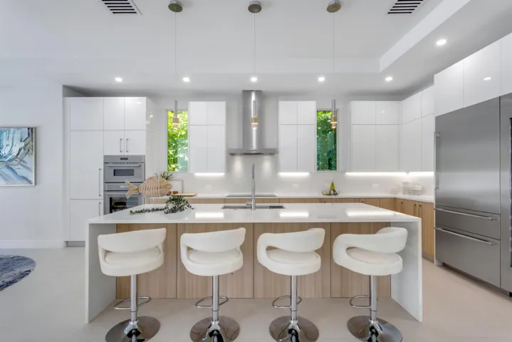 KITCHEN_STRAIGHT_EB