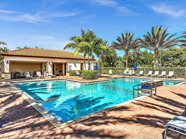 Cambria Pool