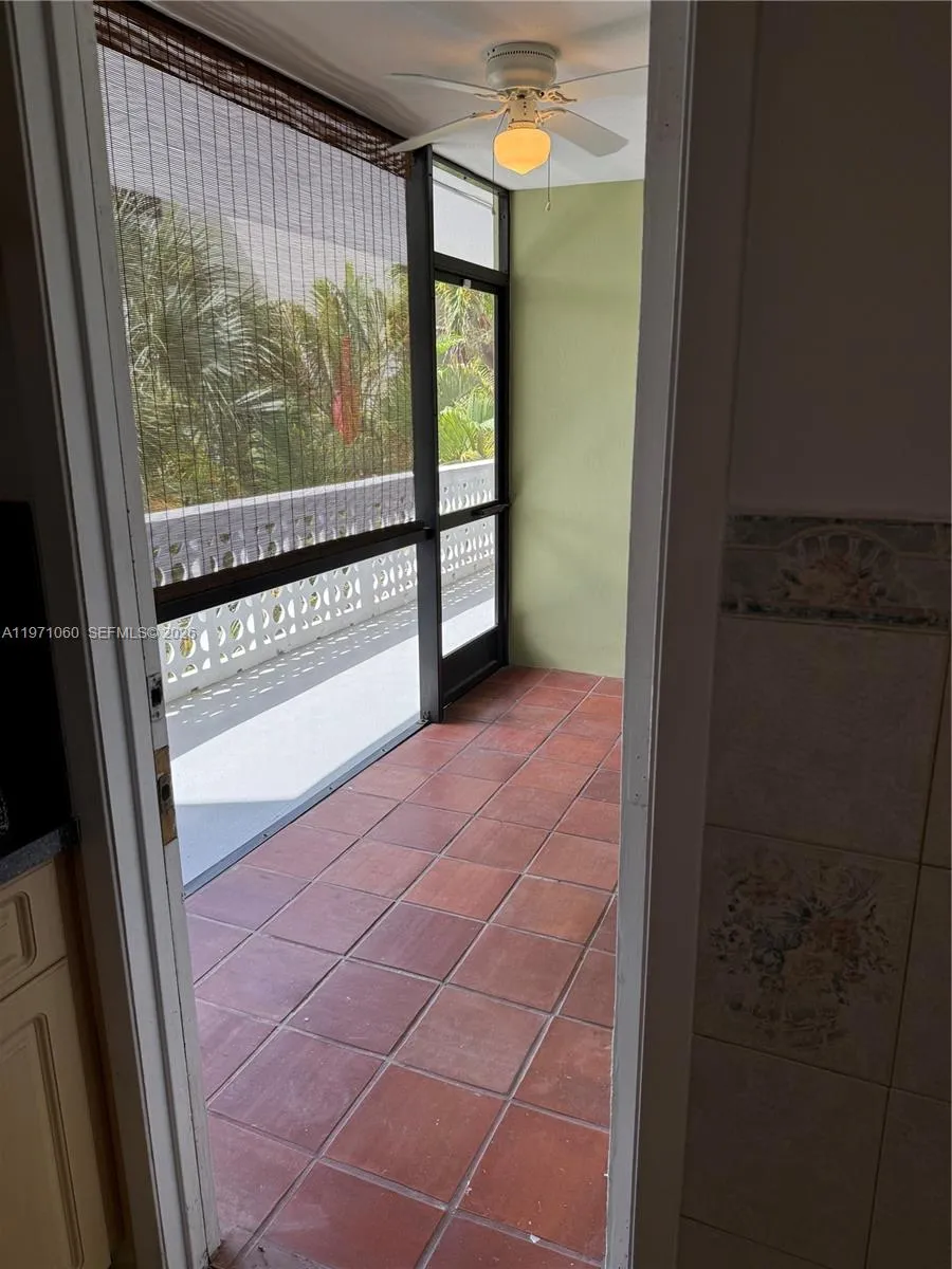 Balcony/front porch