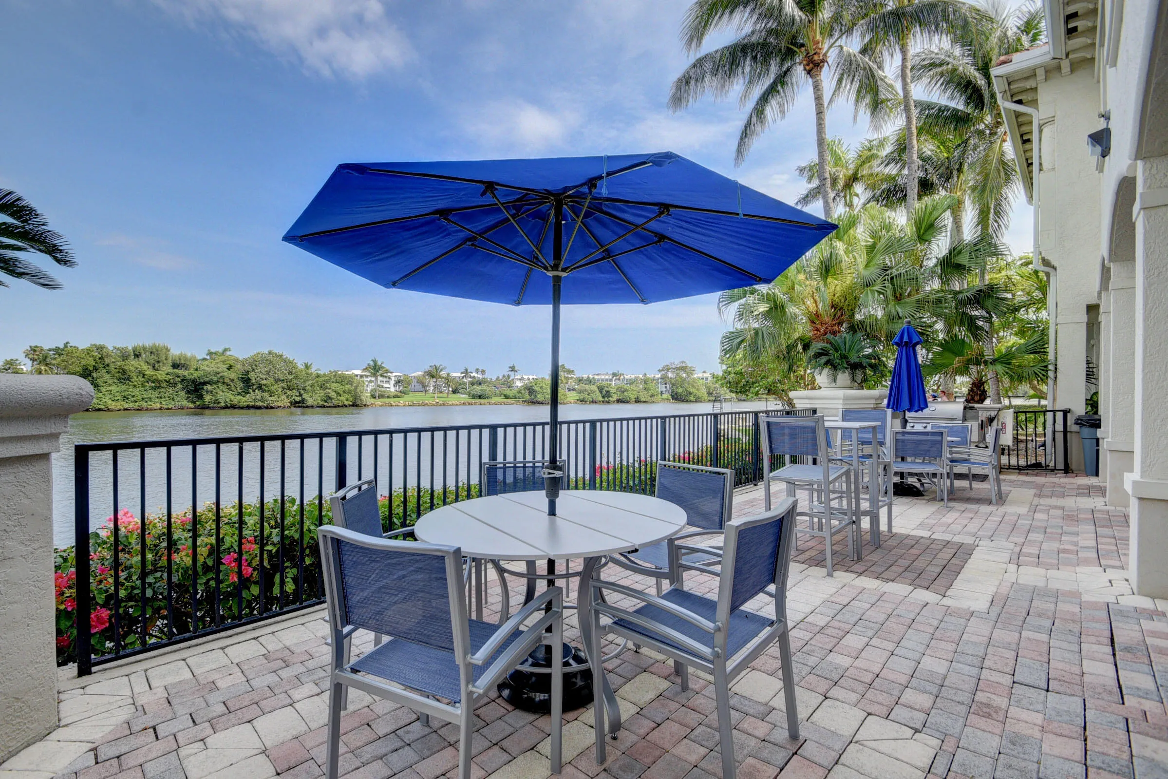 Dining Area on the Intracoastal
