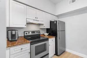 010-2408TuscanyWay-BoyntonBeach-FL-33435