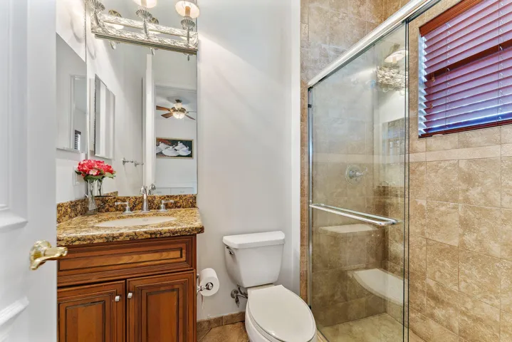 1st Floor Full Bath Ensuite