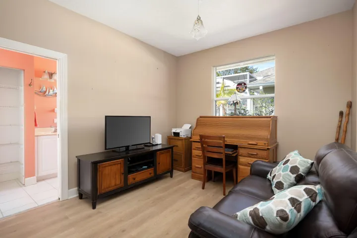 25-web-or-mls-4220 Abbington Woods Circl