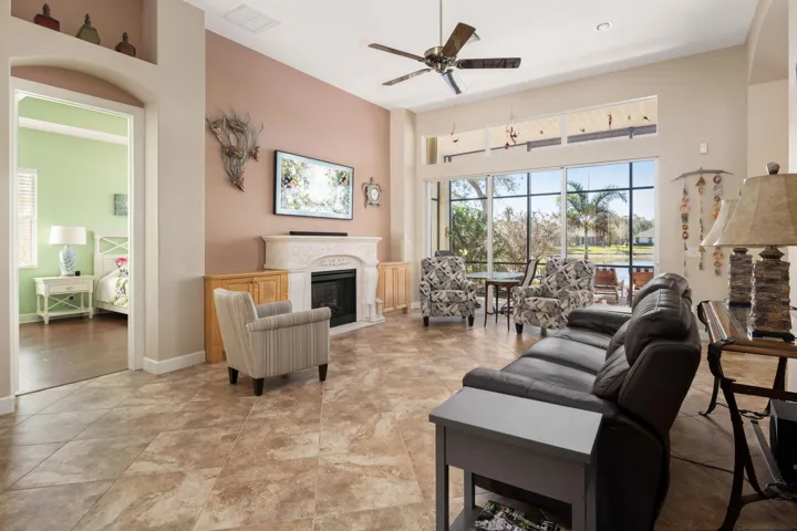 4-web-or-mls-4220 Abbington Woods Circle