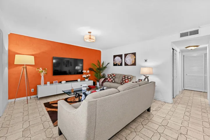 04 Living room 03