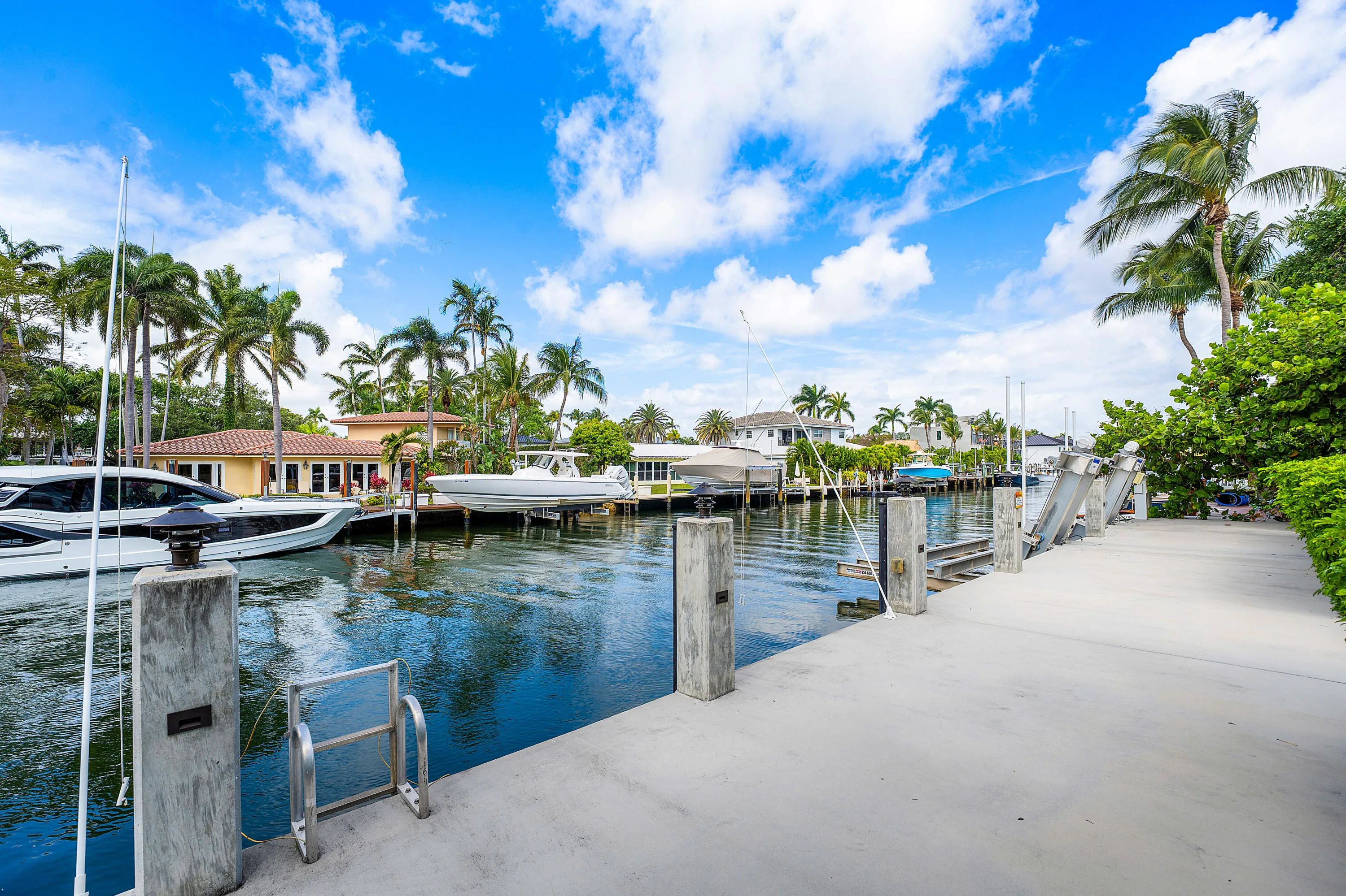 033-801SolarIsleDrive-FortLauderdale-FL-