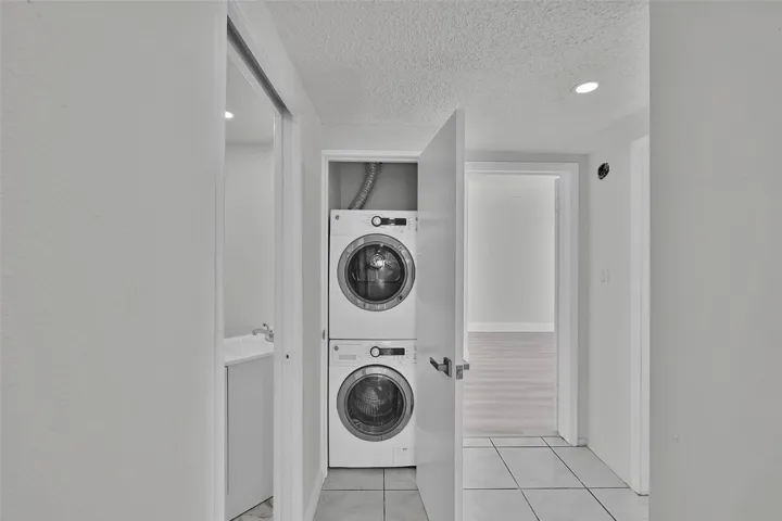 Laundry in Unit