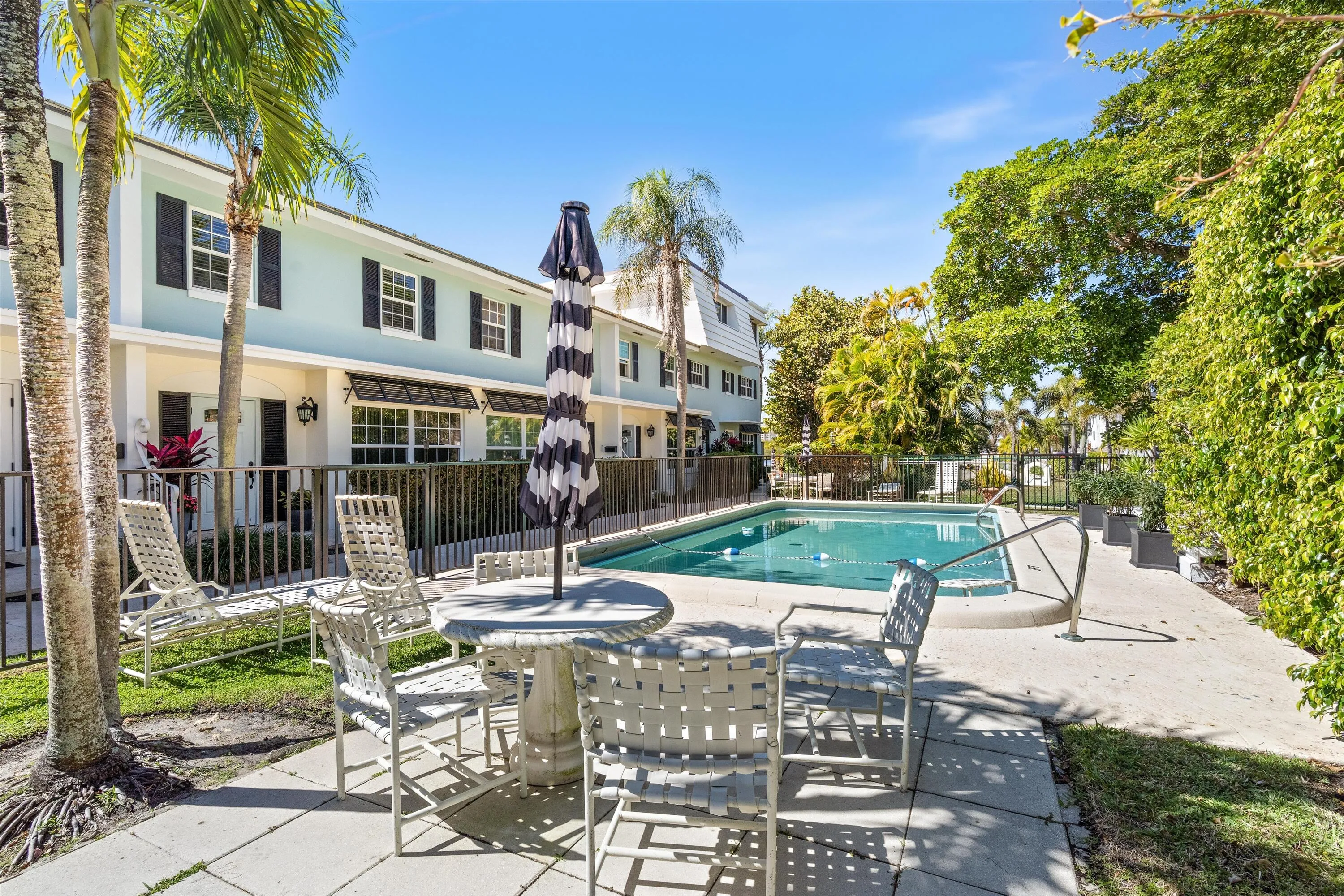 25-6590 N Ocean Blvd #9 Ocean Ridge, FL-