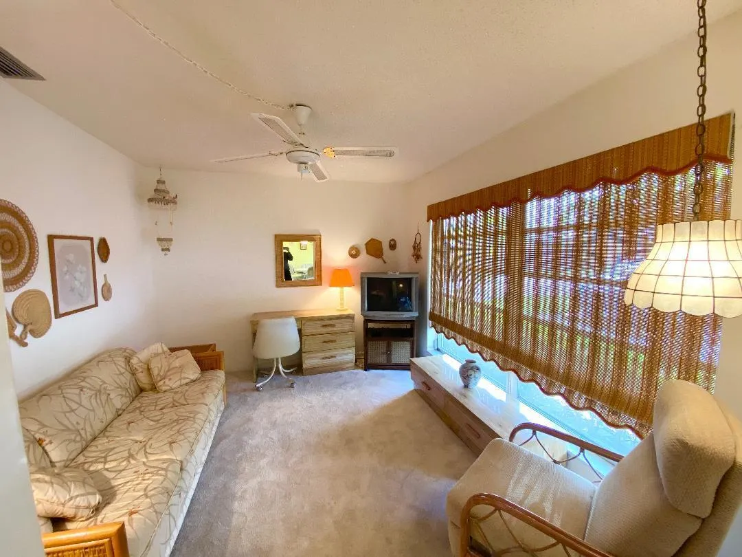 Guest bedroom