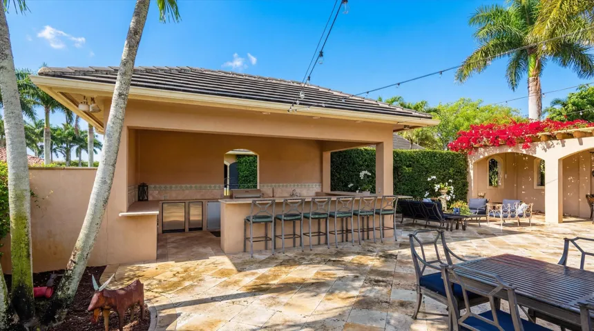 37-14911 equestrian way