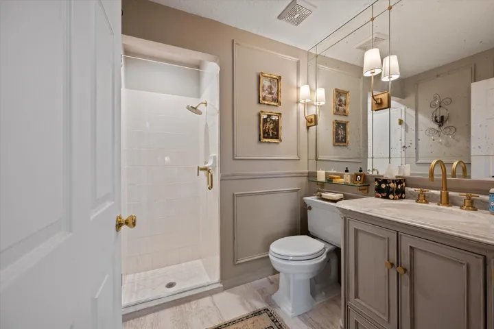 2nd Bathroom