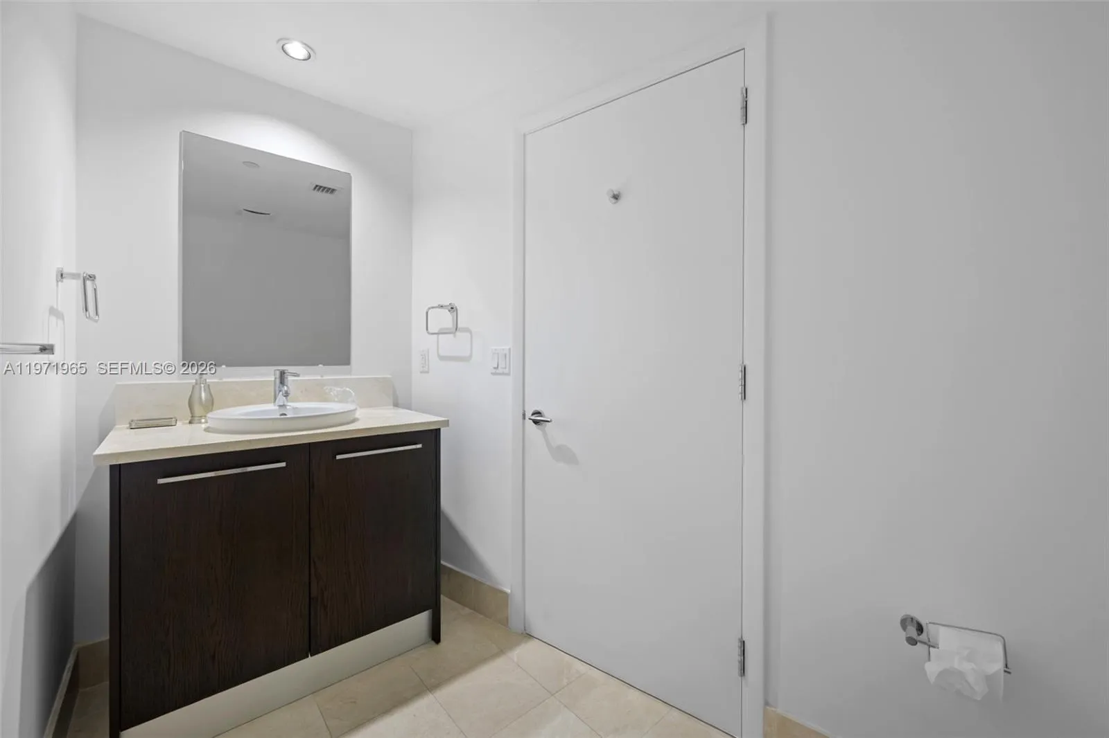 Property photo 256