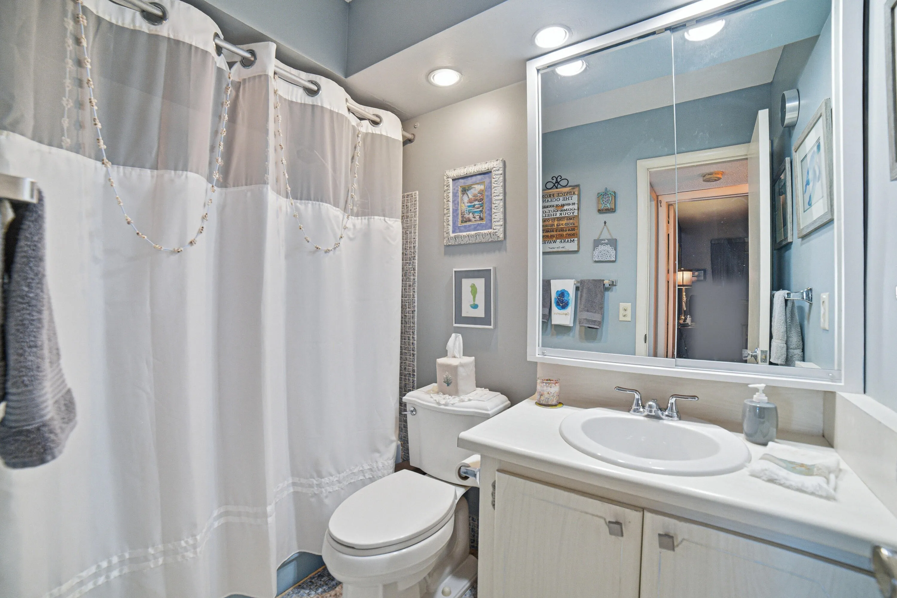 207-Bathroom