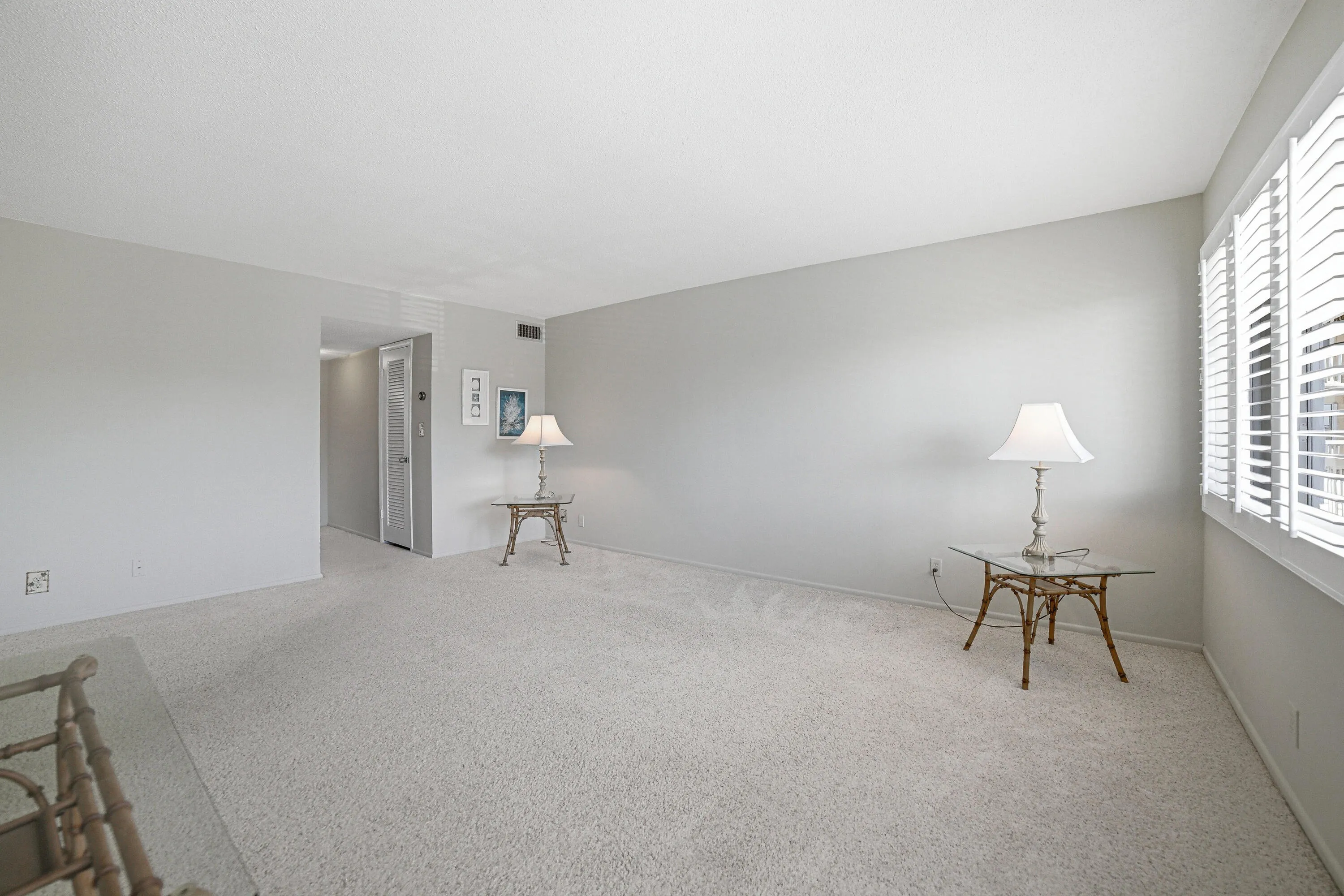 210-Livingroom