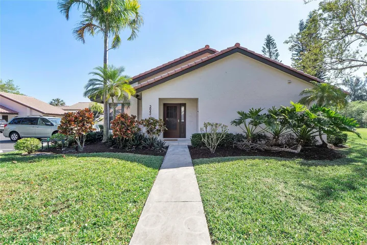 3042 Deer Creek Lake Shore Drive