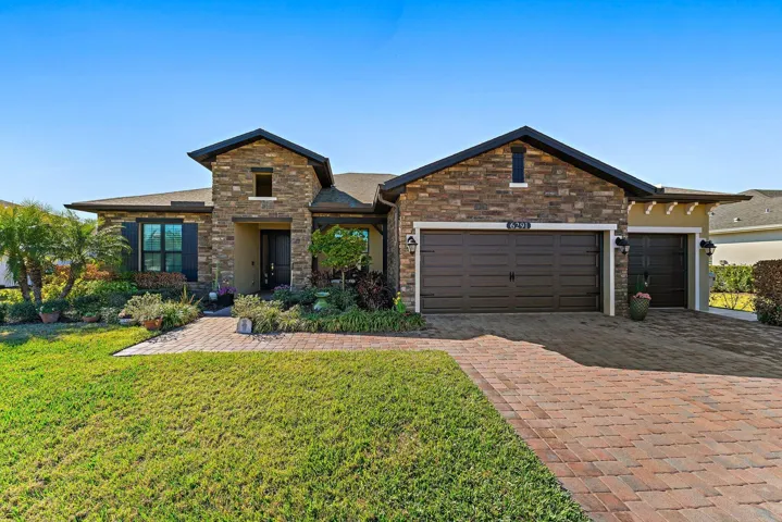 025-6291ArcadiaSquare-VeroBeach-SMALL