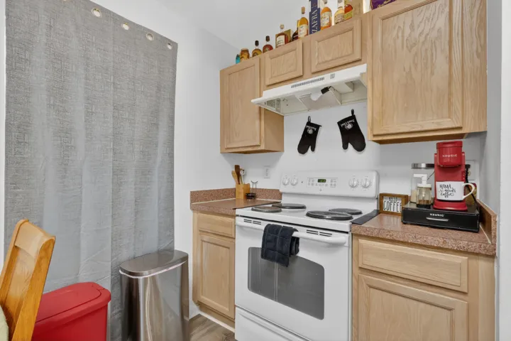 Kitchen facing stovetop