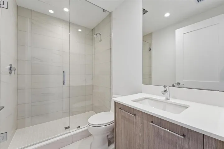 2nd en-suite bath