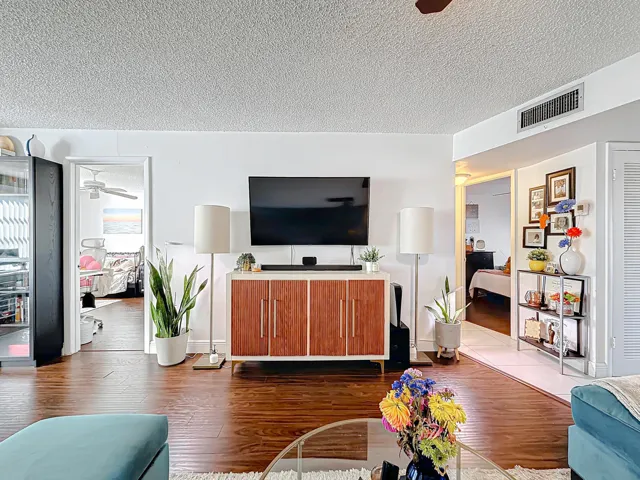 8225 Sunrise Lakes Boulevard #110-30
