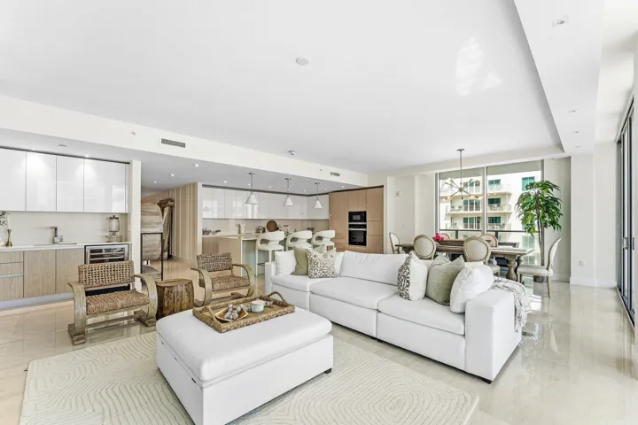 008-3100NorthOceanDrive-1702P-RivieraBea