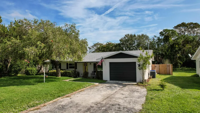 186 23rd Avenue, Vero Beach, FL 32962