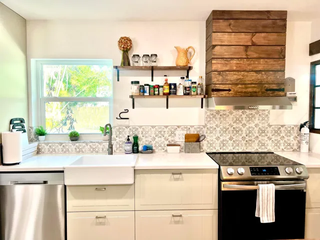 Breakfast Nook Area