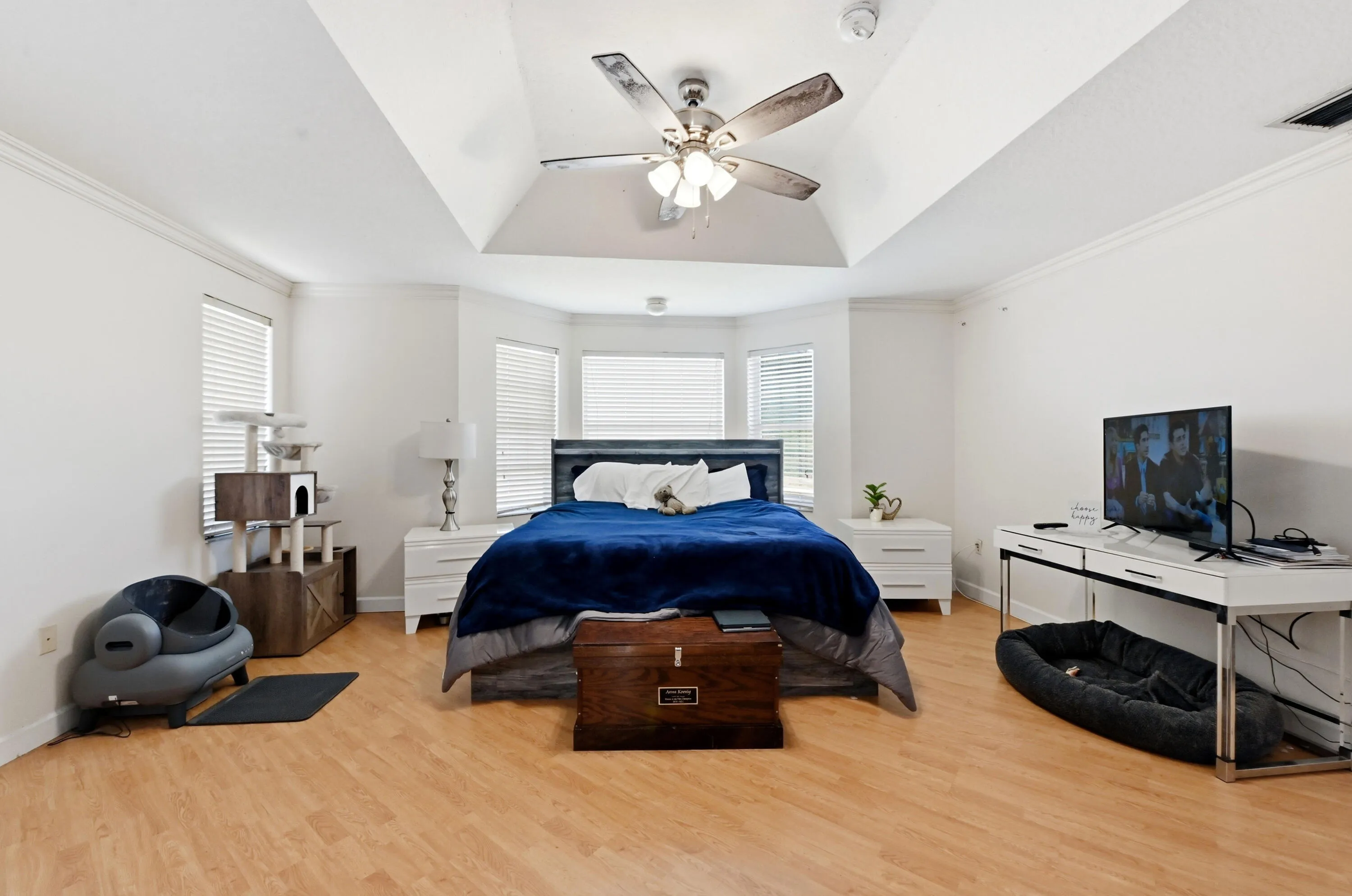 31 Bedroom 08