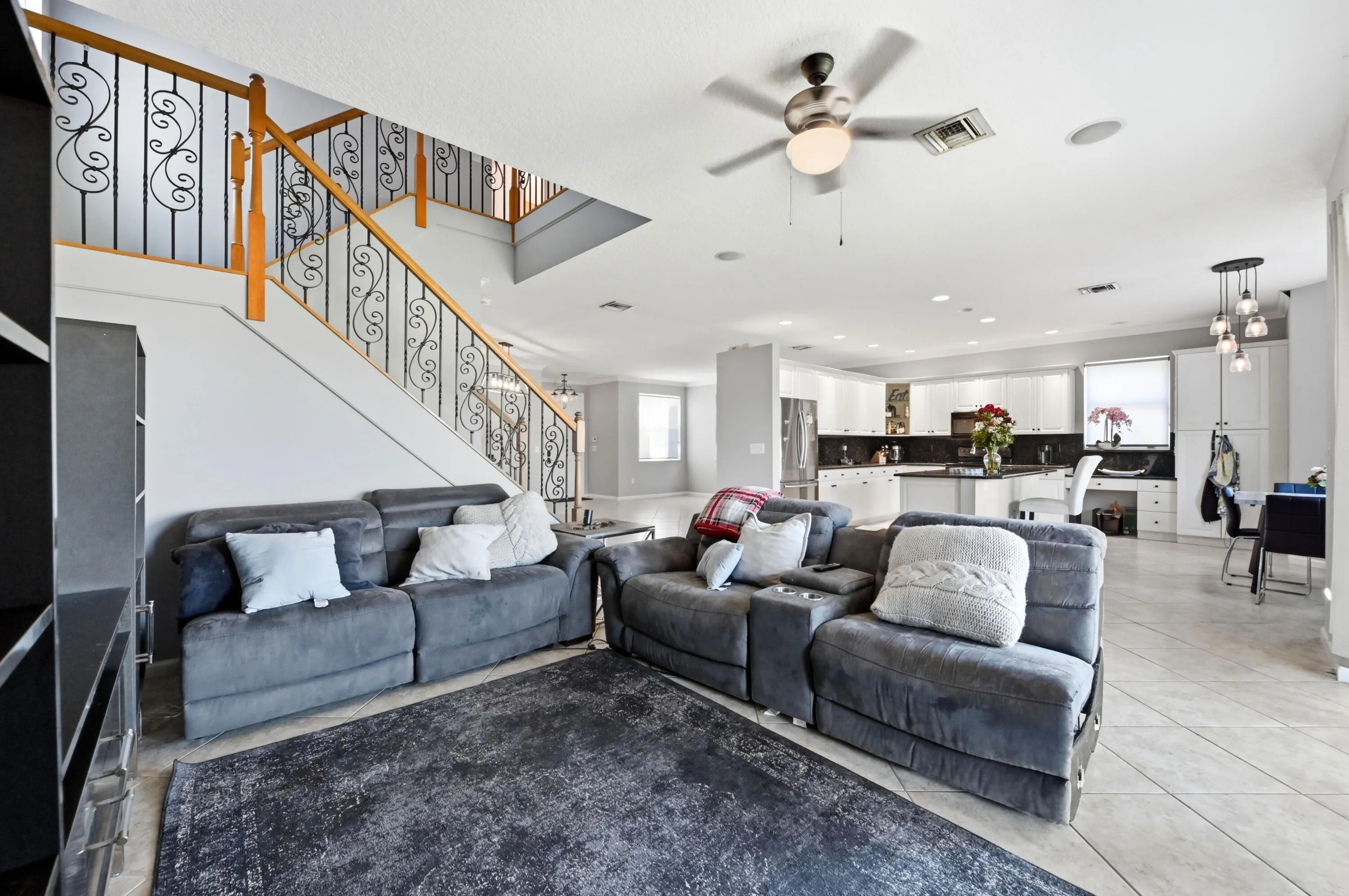 15 family room 04