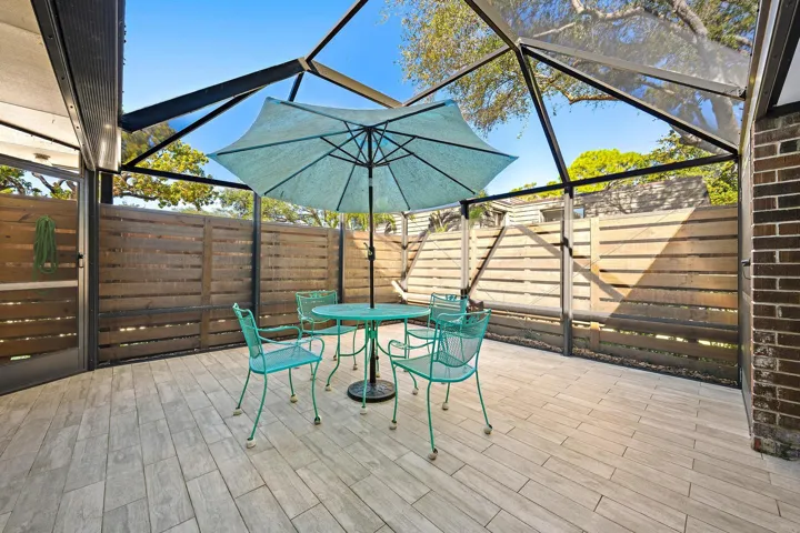 1213 12th Terrace Patio