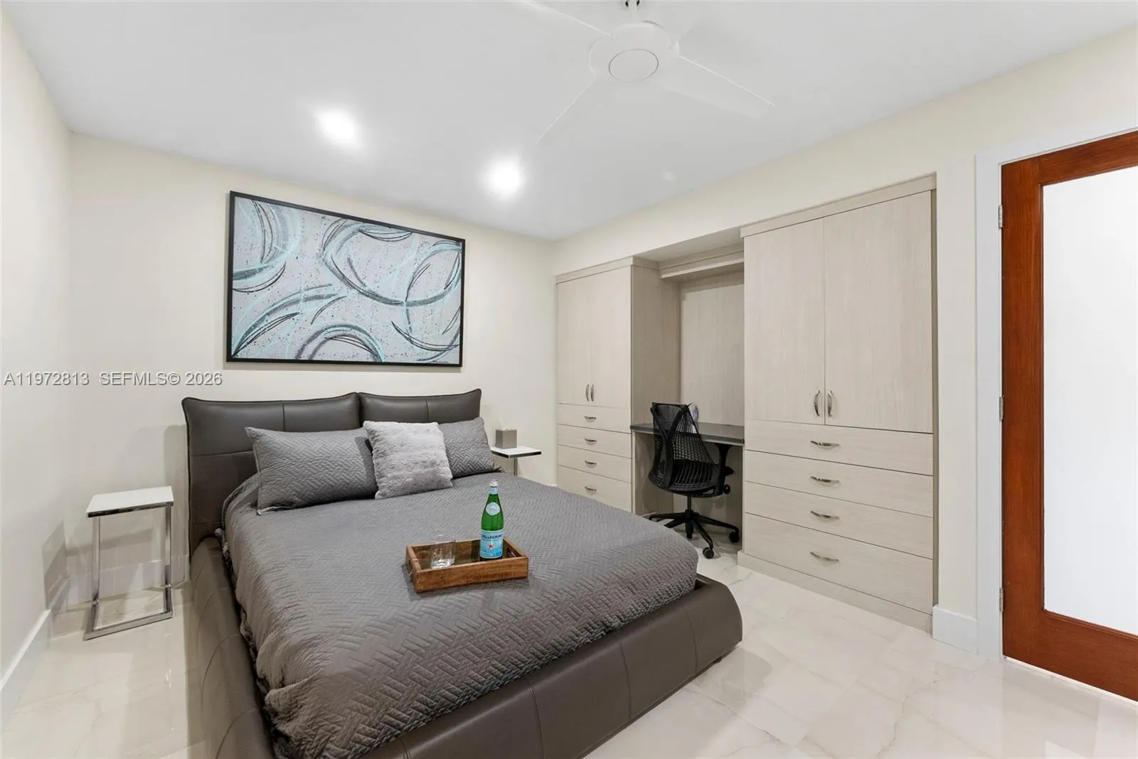 Guest BR with built in closet/desk