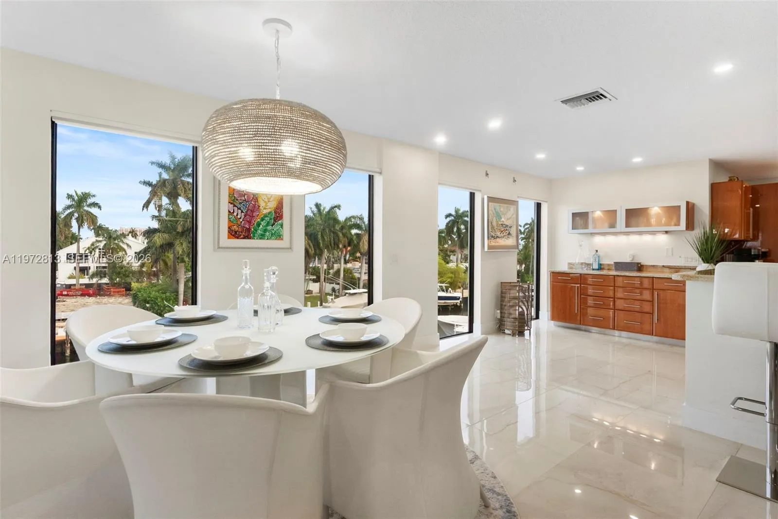 Dining w/water view