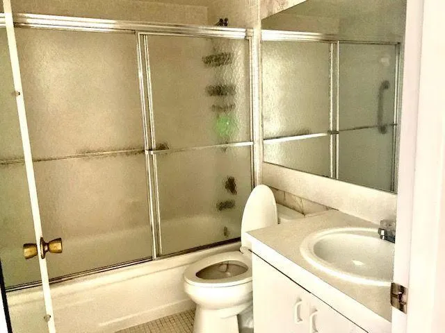 Main Bathroom