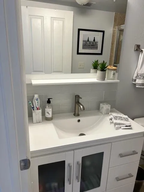 Bathroom Vanity