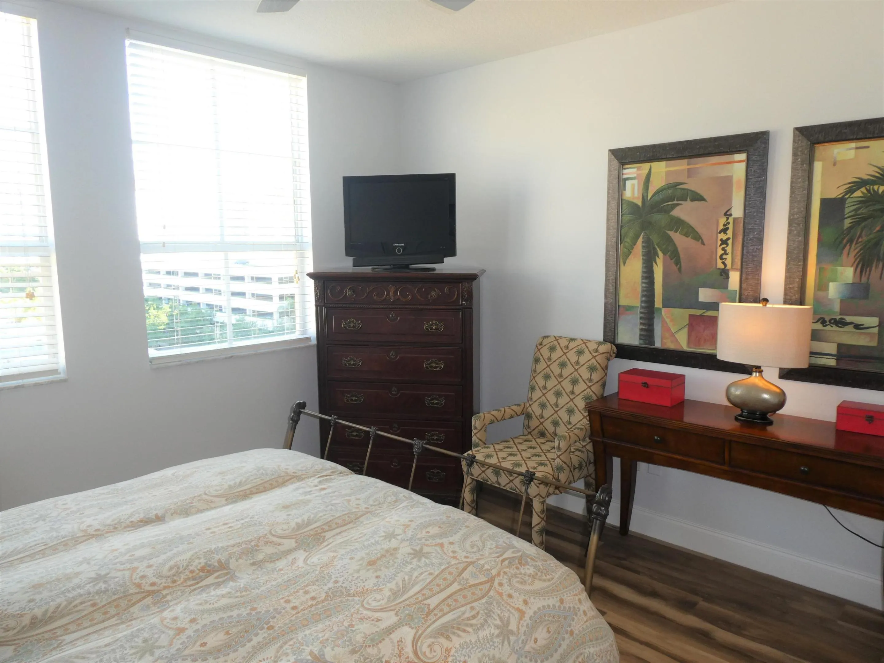 Bedroom (2)