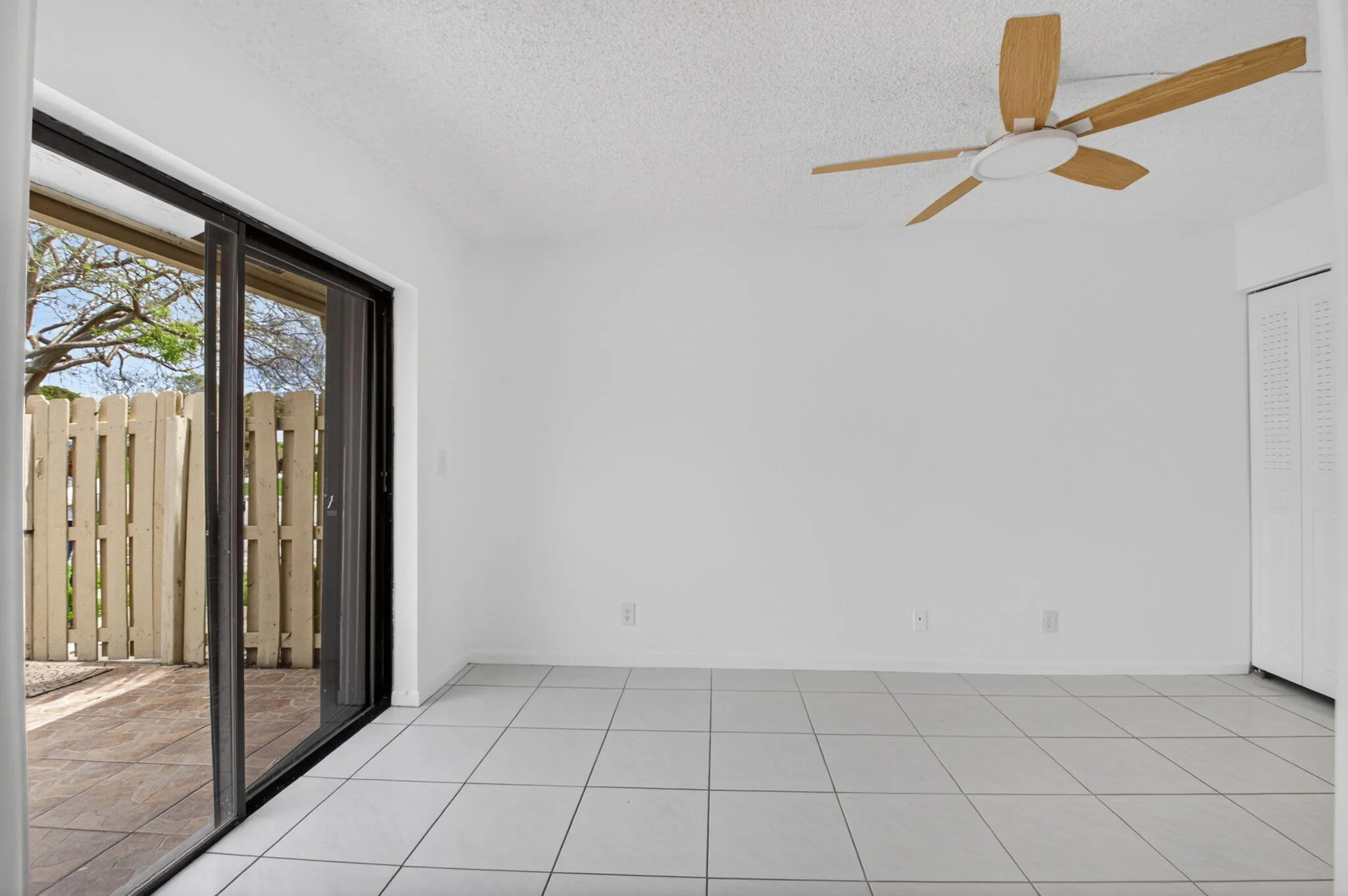 With sliders that open onto the large courtyard