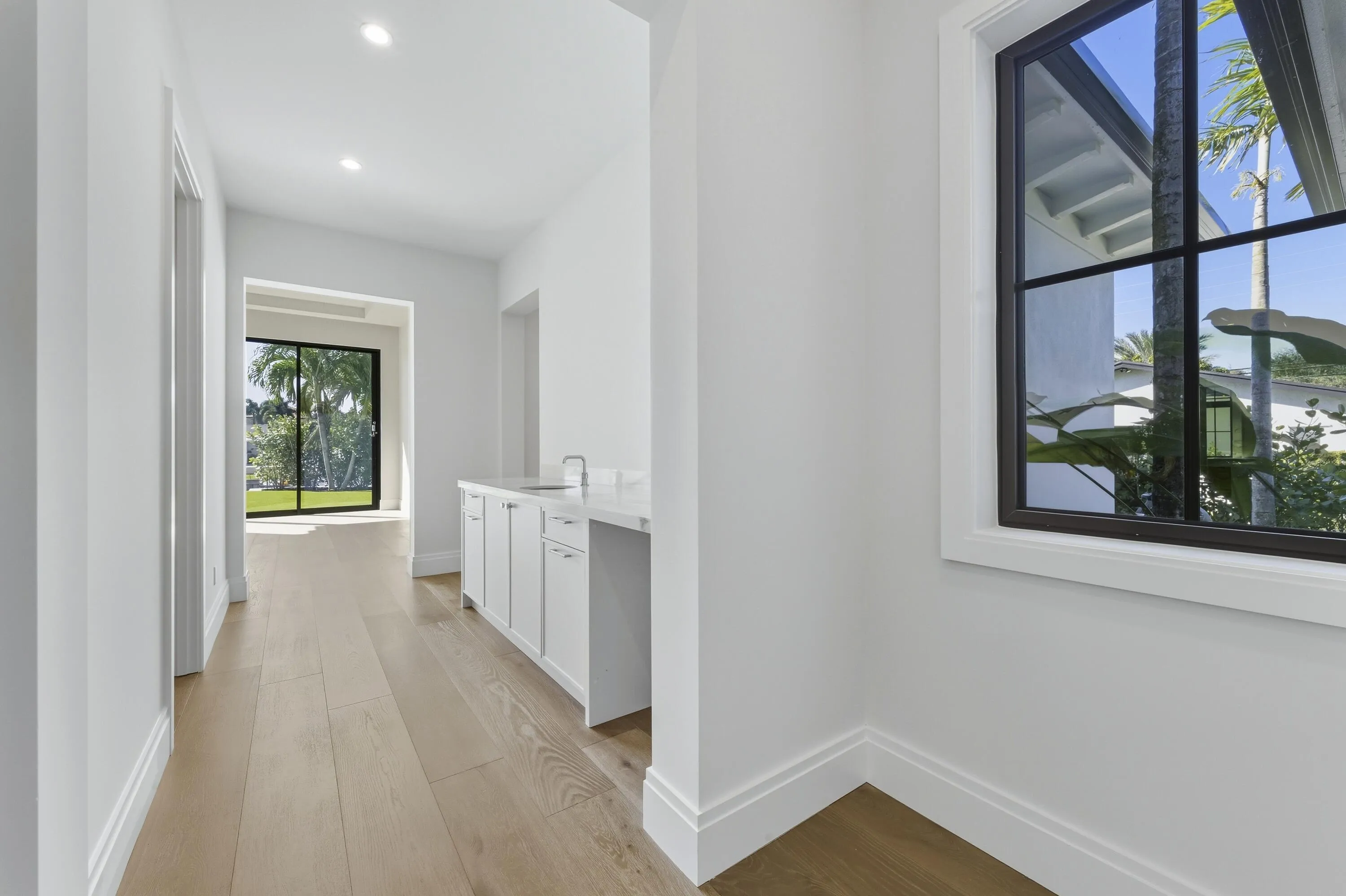 LAUNDRY ROOM - 2ND FLOOR