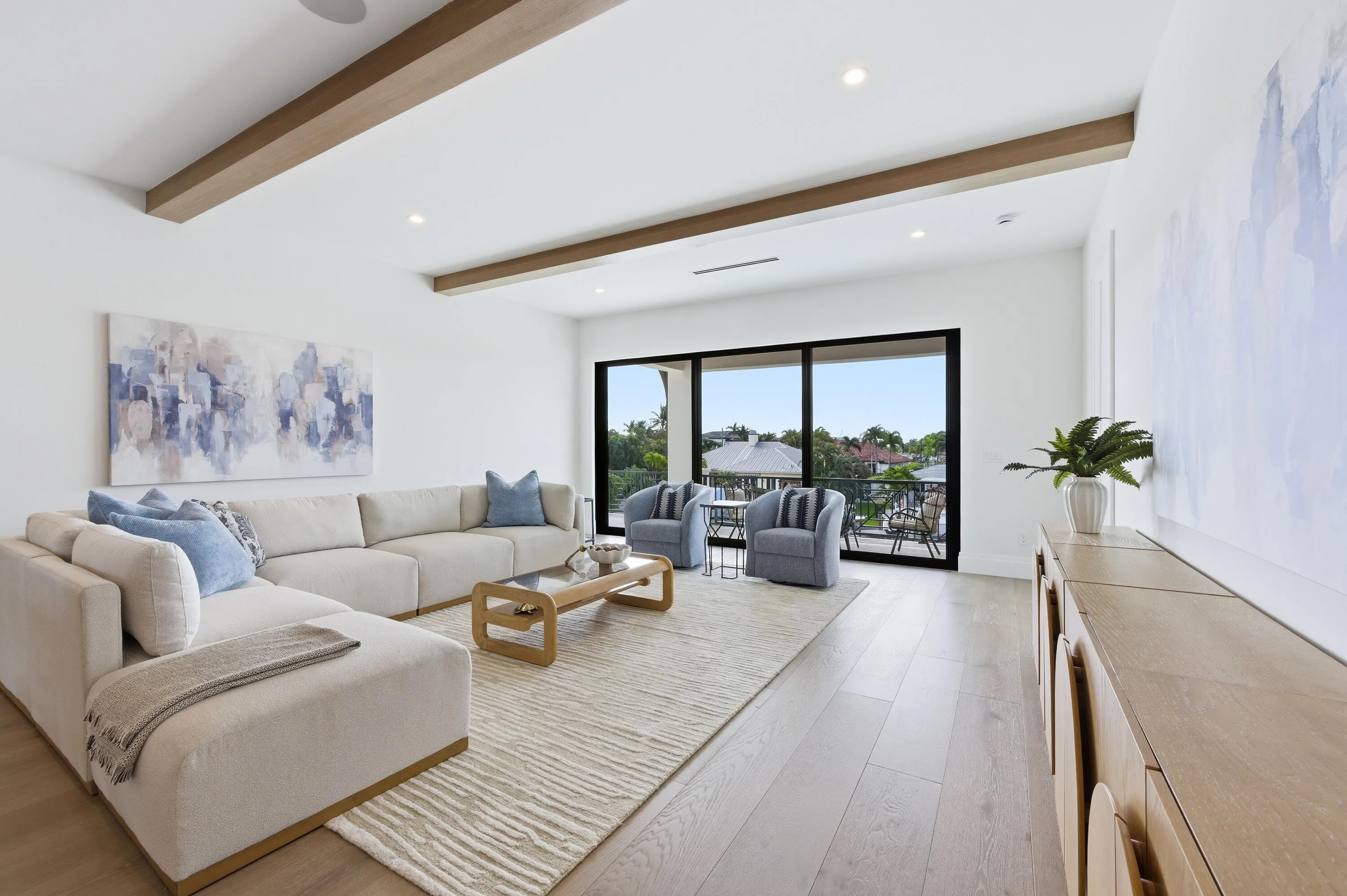 LOFT