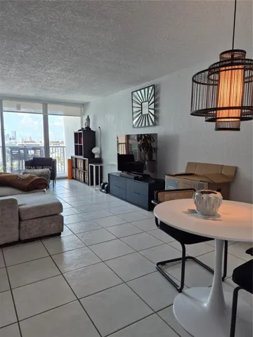 Living / Dining room