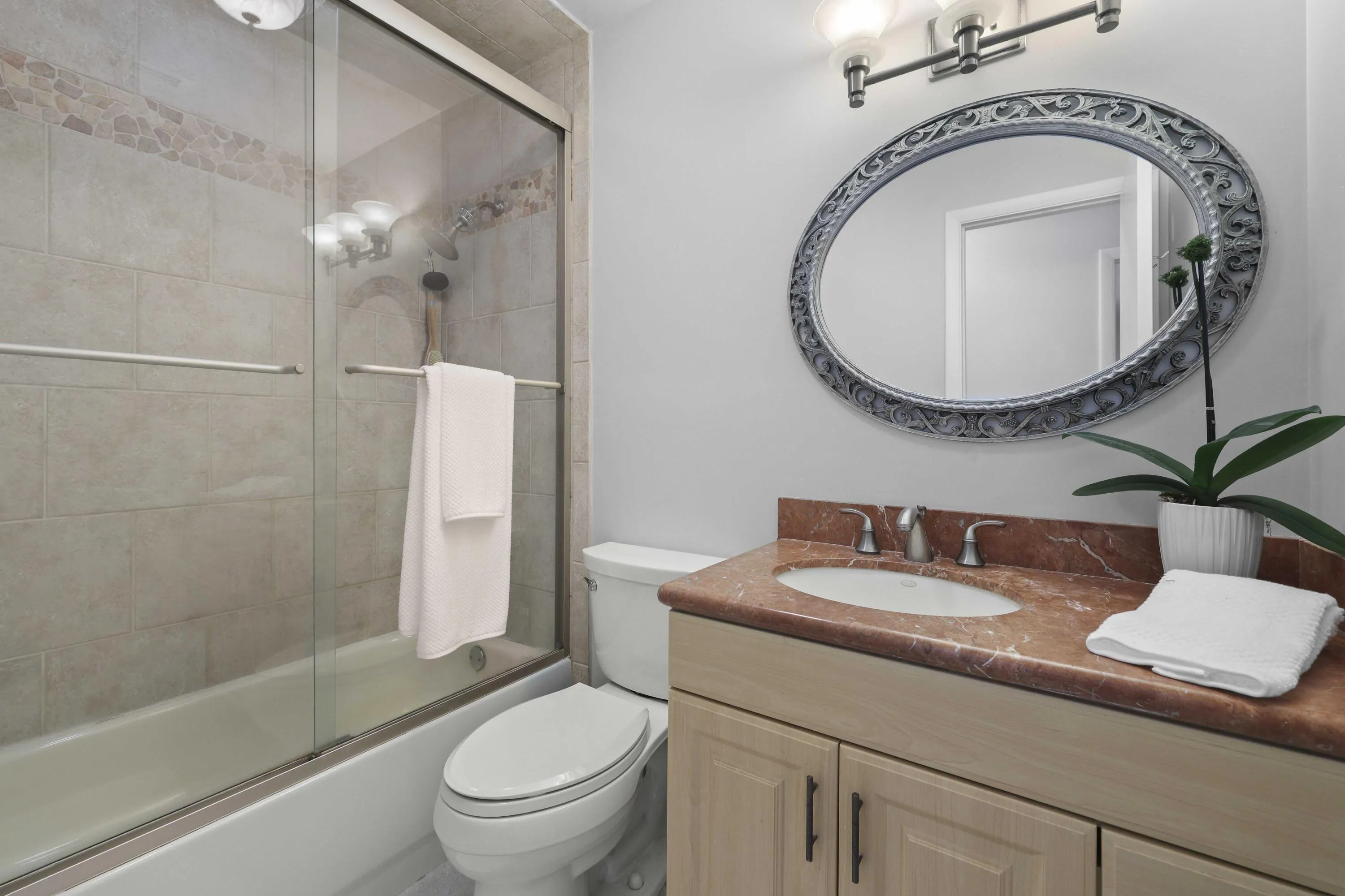 Guest Bathroom 2