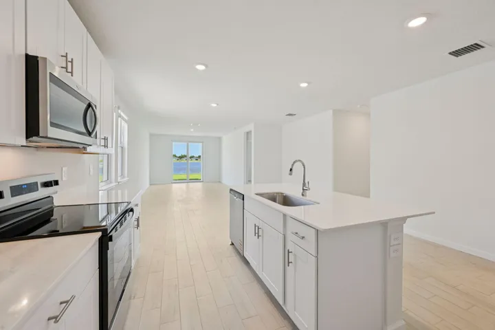 5474 Hampton Park Cir Vero Beach FL (15