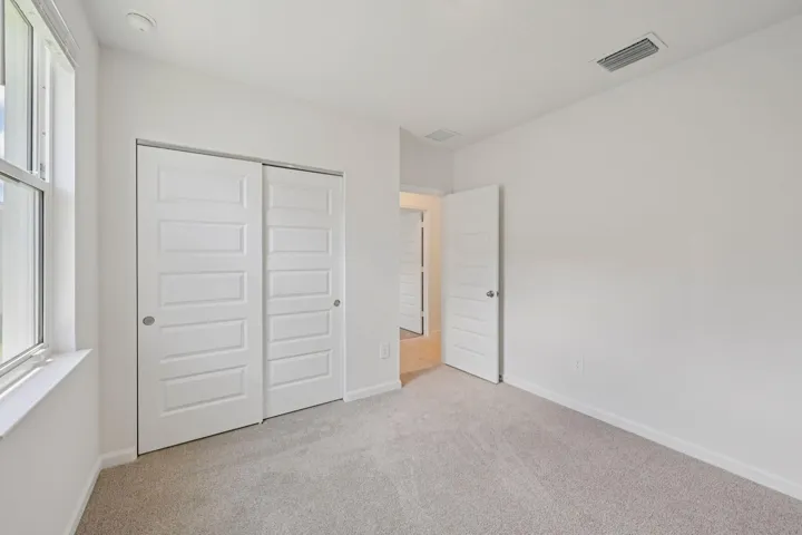 5474 Hampton Park Cir Vero Beach FL (17
