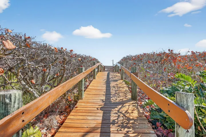 PRIVATE DEEDED BEACH
